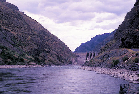 Looking up the Snake River toward Hells Canyon Dam
