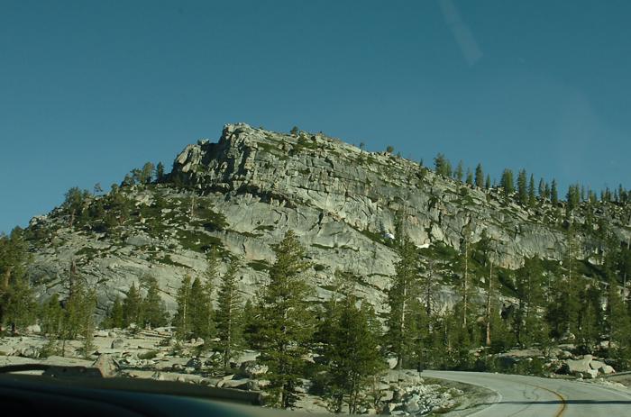 Rocky peak along the Tioga Pass Road