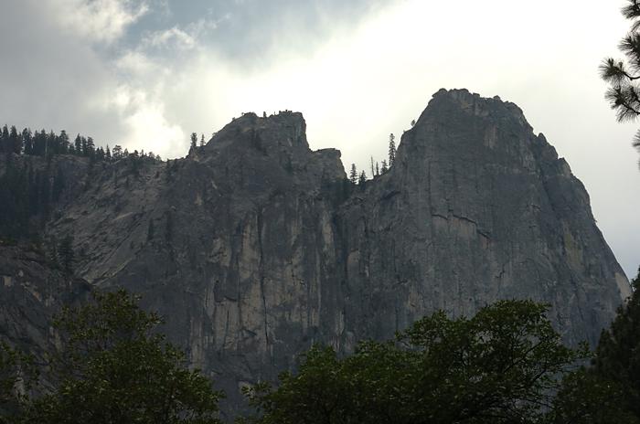 Steep mountain sides along Tioga Pass Road