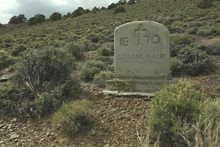 Burial marker in Cerro Gordo Cemetery