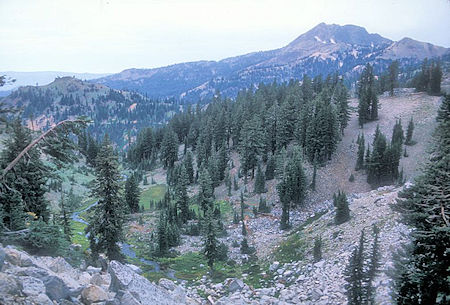 Brokeoff Mountain from Bumpass Hell trail Brokeoff Mountain from Bumpass Hell trail
