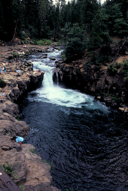 Lower falls, McCloud River on the way toward Mount Shasta, California