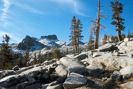 Sierra Nevada - Sequoia National Park<br>Mt. Silliman from trail - October 1973 Sierra Nevada - Sequoia National Park<br>Mt. Silliman from trail - October 1973