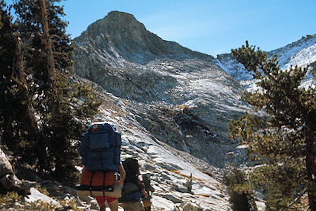 Sierra Nevada - Sequoia National Park<br>enroute to Mt. Silliman - October 1973 Sierra Nevada - Sequoia National Park<br>enroute to Mt. Silliman - October 1973