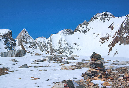 Red & White Mountain from Hopkins Pass - John Muir Wilderness 16 May 1971