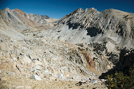 Sierra Nevada - Kings Canyon National Park - Looking north from saddle between Cedric Wright and Sierra Crest 1975 Sierra Nevada - Kings Canyon National Park - Looking north from saddle between Cedric Wright and Sierra Crest 1975