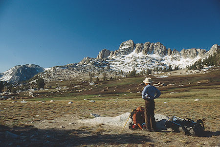 Route we should have taken from Beartrap/Buckey saddle - Hoover Wilderness 1991 Route we should have taken from Beartrap/Buckey saddle - Hoover Wilderness 1991