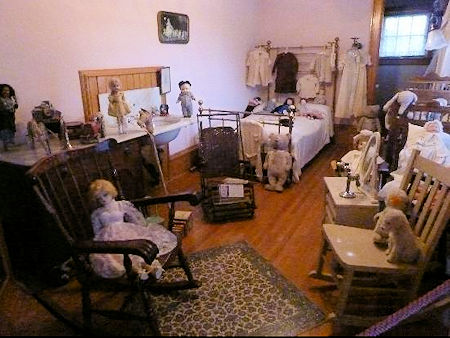 Conrad Mansion Children's bedroom