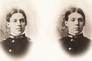 Waite Phillips (left), Wiate Phillips (right)