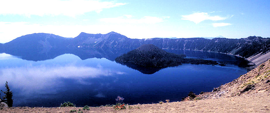 Dution Cliff, Applegate Peak, Garfield Peak, Wizard Island, Crater Lake, Crater Lake National Park, Oregon 1998