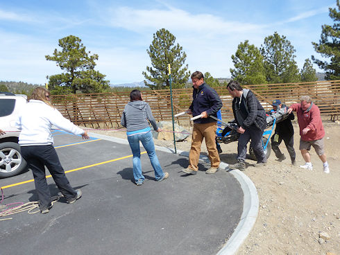 Rick Dodson instructs in basic litter procedures